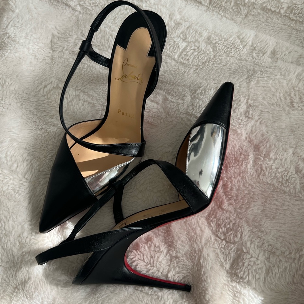 Christian Louboutin platina 100 black and silver size 39 has wear and tear